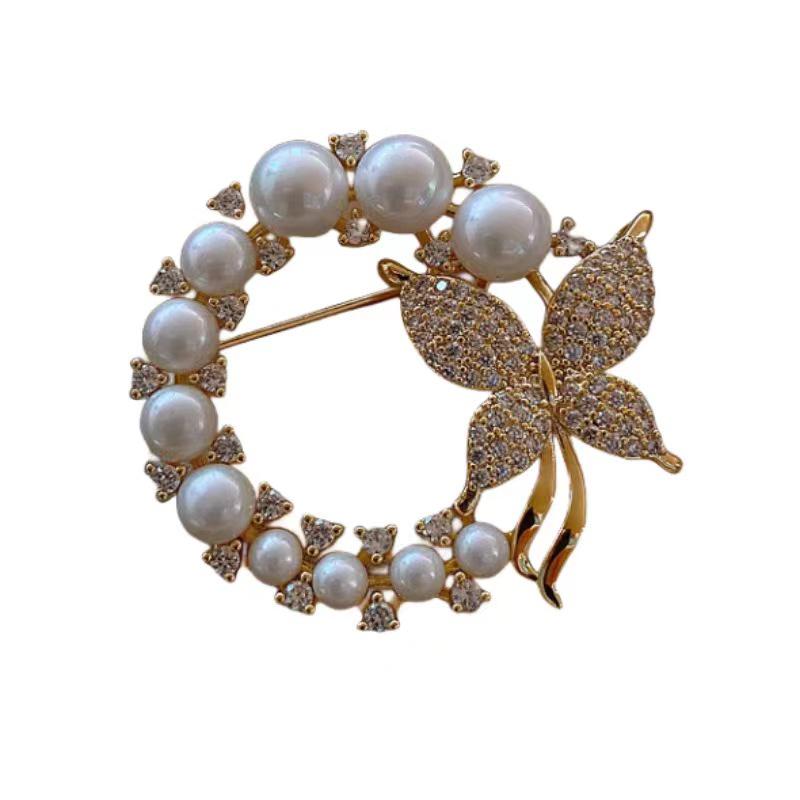 

Korean Rhinestone Pearl Butterfly Brooch Anti-Exposure Pin