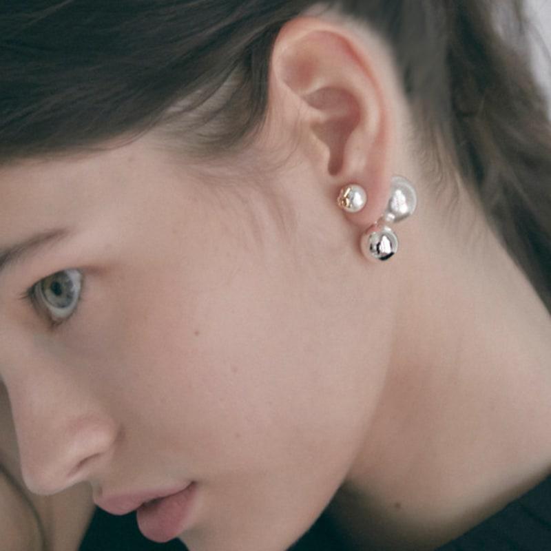 of Lavishe Multiway Silver Ball Pearl Earrings Set_LSE24F001