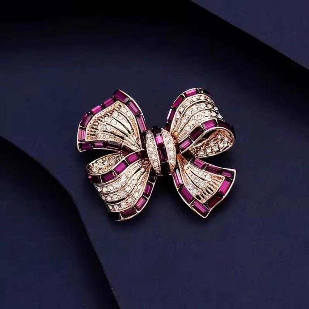 New Luxury Rhinestone Chic Bowknot Brooch Badge Jewelry Accessories Bow Brooches Pins Party Gifts Lapel Pin for Men Women