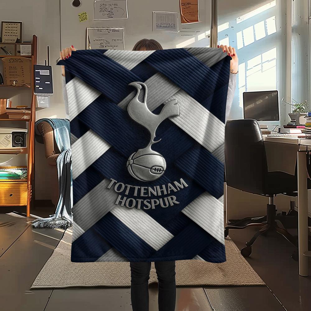 Tottenham logo Print FlAannel Blanket, High quality Comfortable for All Seasons, Home Decor, Warmth and Comfort