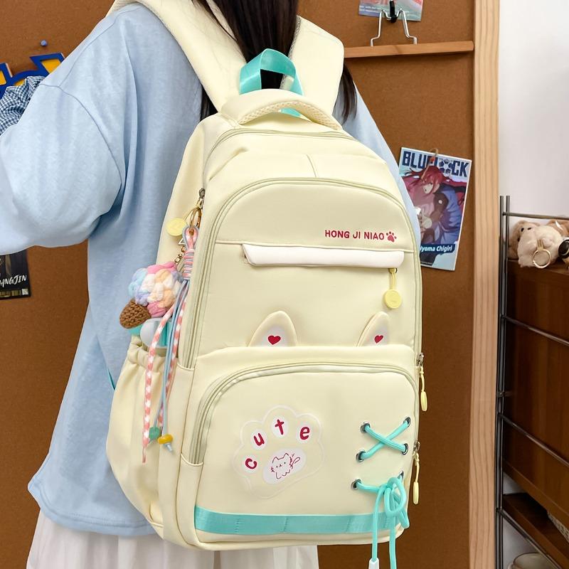 The new schoolbag is high-value, fresh and sweet, and the backpack is light for junior high school students to travel and large-capacity backpack.