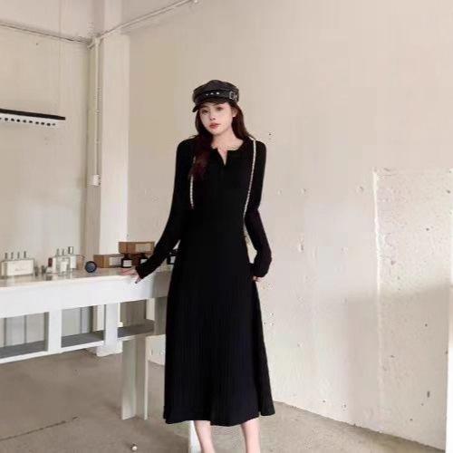 Knitted dress children's autumn and winter new lazy inner lining slim French temperament long dress gentle wind