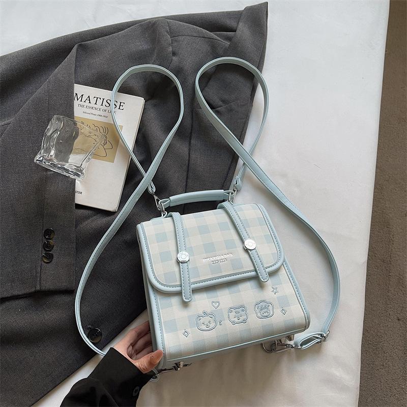 Schoolbag fashionable foreign style simple personality 1011 spring new bag fashion leisure trend backpacker niche backpack