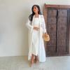 Elegant White Floral Embroidered Abaya Coat - Modern Middle Eastern Fashion