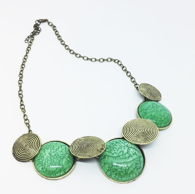 European Retro Geometric Metal Collarbone Necklace
