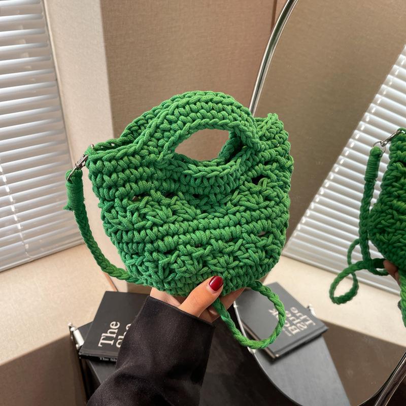 Popular Niche Woven Bags Women's New Versatile Messenger Bags Fashionable Portable Bucket Bags