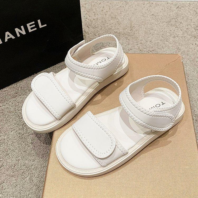 

2025 лето новые плоские сандалии женские на липучке для учениц средней школы простые универсальные женские повседневные спортивные сандалии женские 40