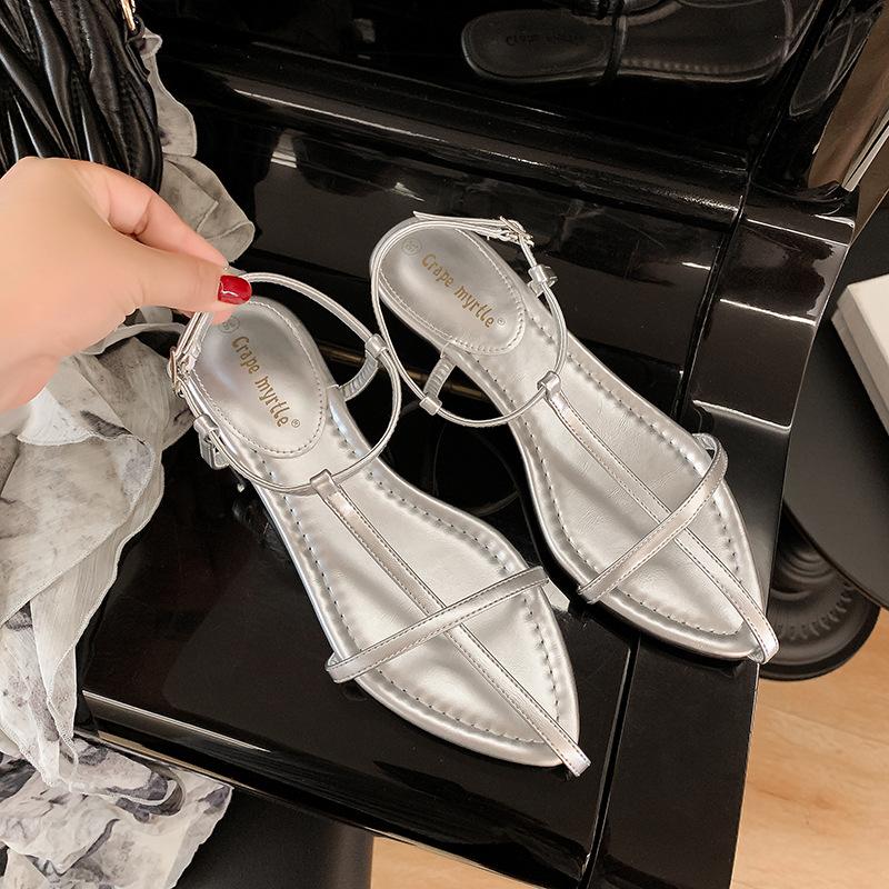 

Grape mother has the same temperament, wedged heel, pointed head, personalized high-heeled sandals, one-word thin strap open-toed buckle sandals, wome 40