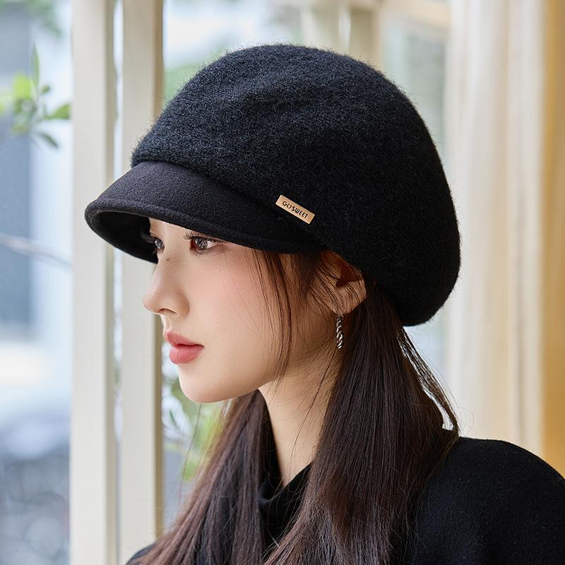 

Versatile Velvet Fashionable and Versatile Beret Women s Face Showing Their Faces Little Retro Painter Hat Windproof and Warm Newspaper Boy Hat One Size