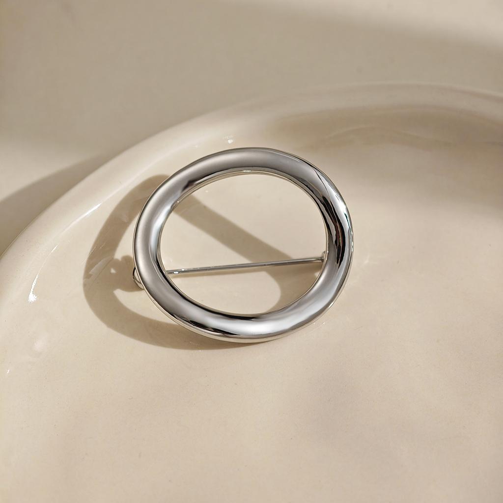 Geometric Circle Hollow Ring Irregular Light Luxury Metal Style Temperament Personalized Accessories Brooch