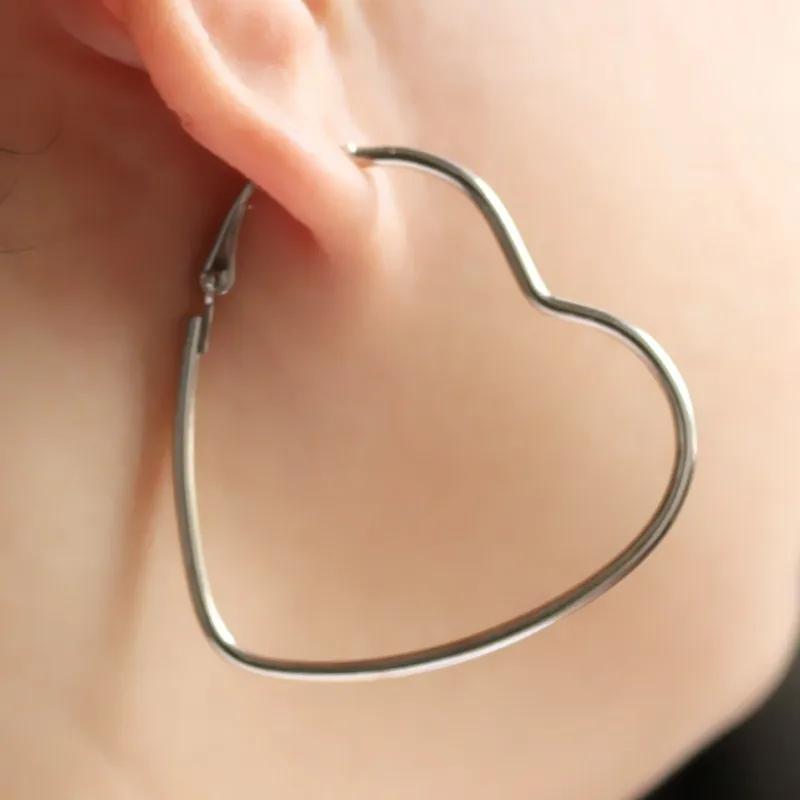 EK2095 New Fashion Hollow Peach Heart Earring Metal Plating Ornaments Simple Dangle Ear For Women Copper Brincos Jewelry