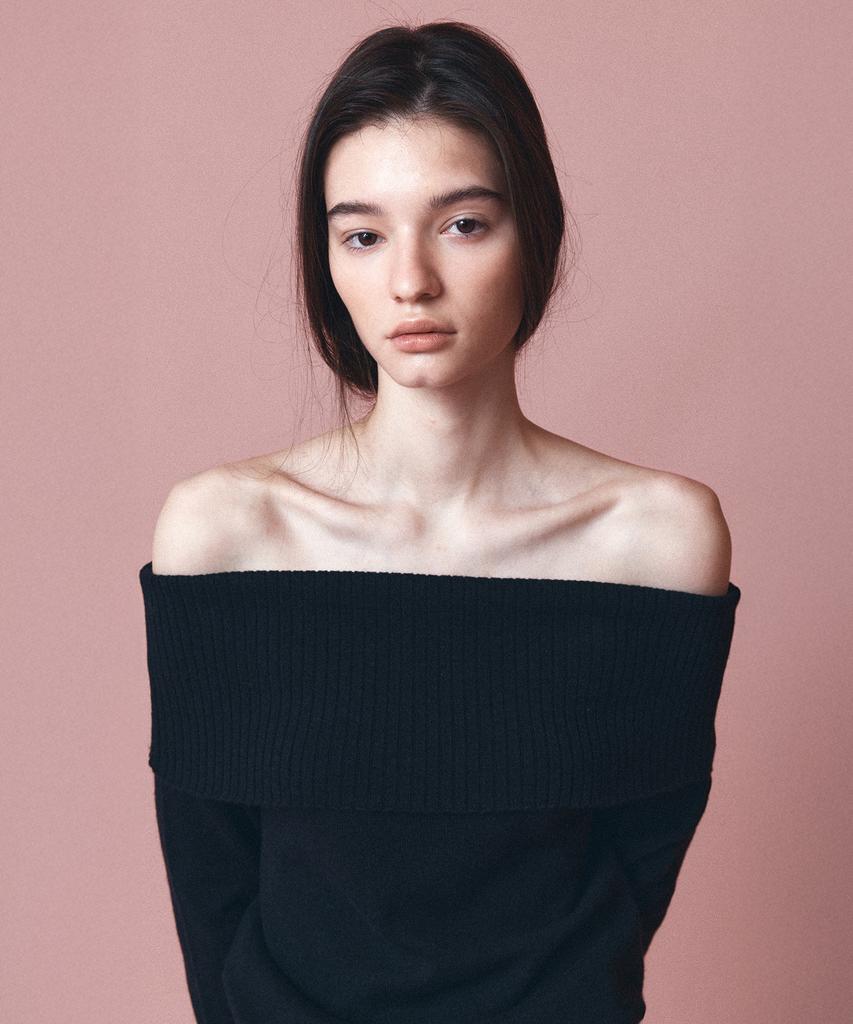 TOWAV Wee Off Shoulder Knit_Black