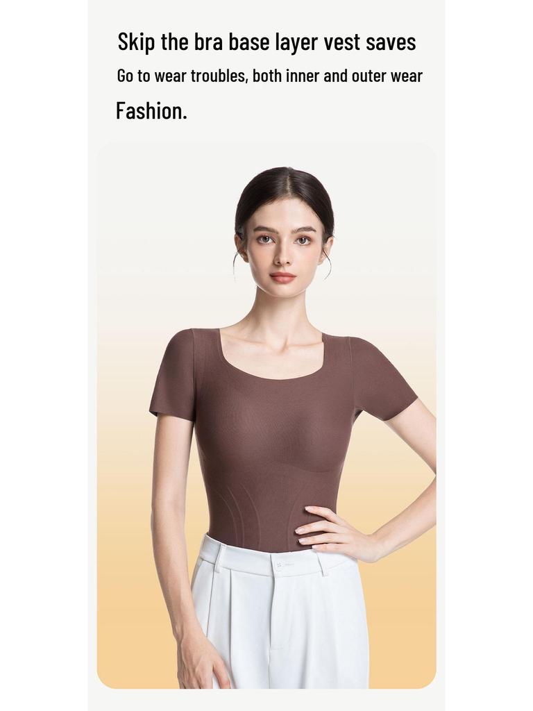 Zelfverwarmend, huidvriendelijk ondergoed met antistatische eigenschappen voor herfst en winter; voorzien van ingebouwde bh-pads.