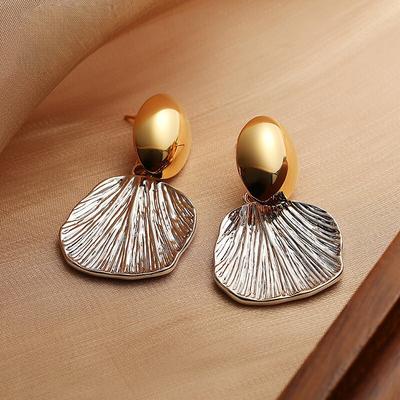 Douyin Light Luxury High-end Design Earrings Femininity High-end Accessories Metal Ginkgo Leaf Stud Earrings Ear Jewelry