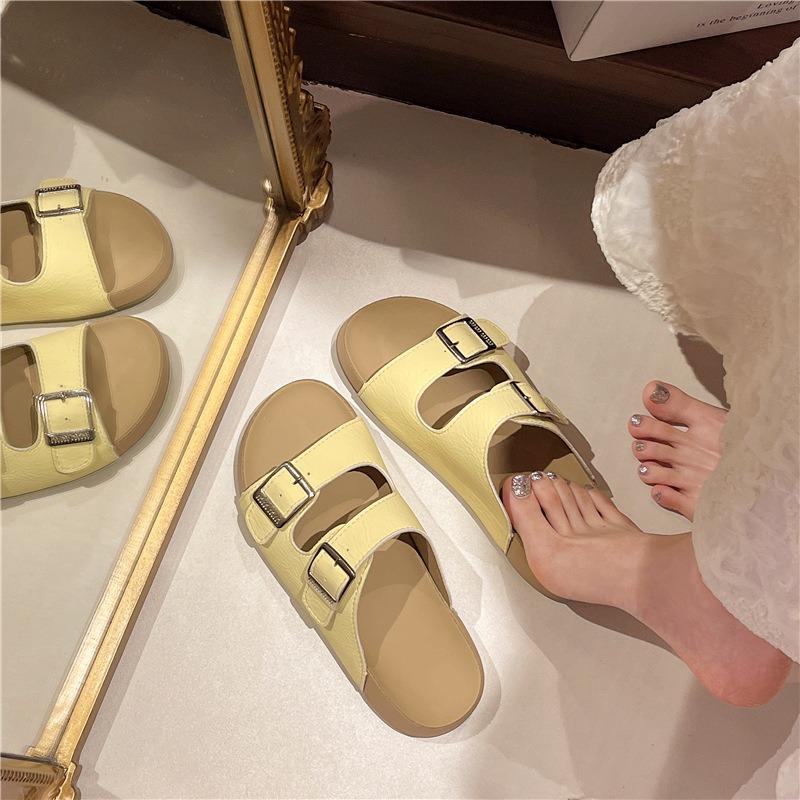 Thick-bottomed versatile beach cool slippers women wear summer new casual belt buckle cool slippers women