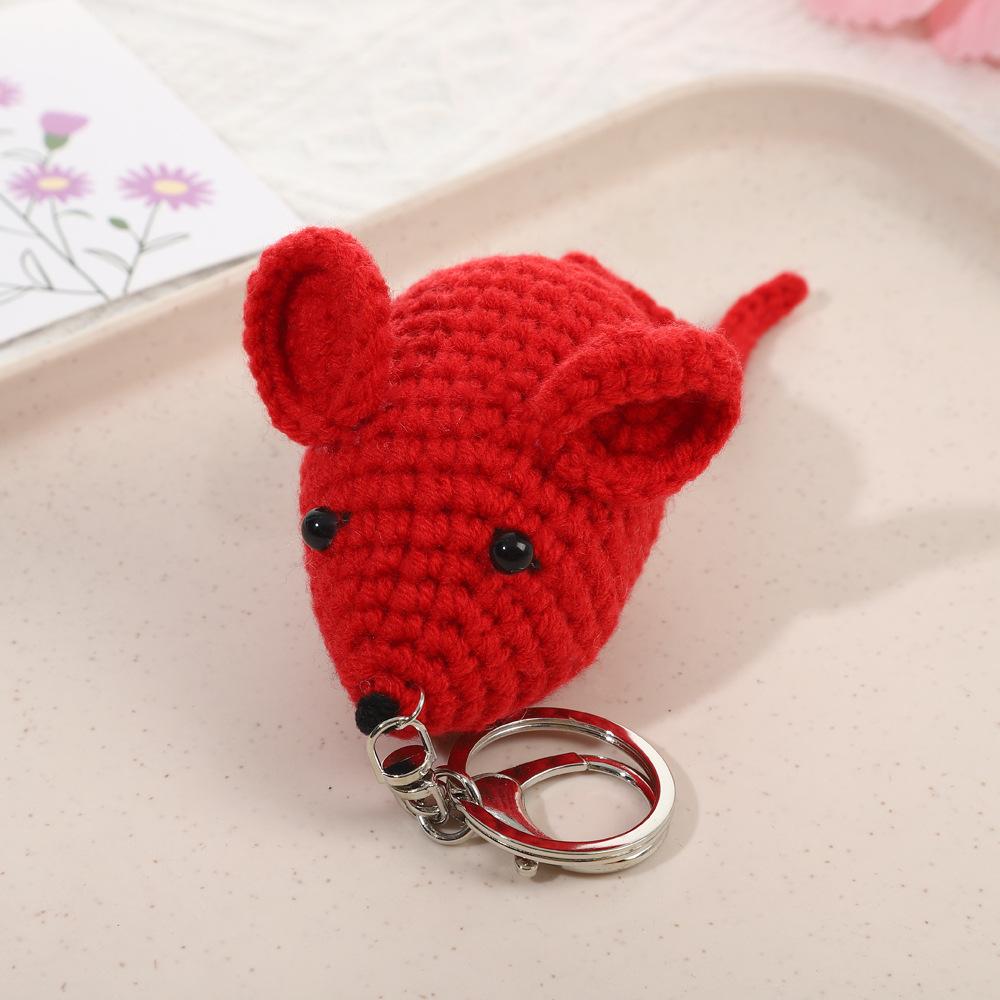Nieuwe Creatieve Wol Gehaakte Kleine Muis Huis Kamer Decoratie Handgemaakte Gebreide Muis Rugzak Ornamenten Koppel Schattige Sleutelhanger