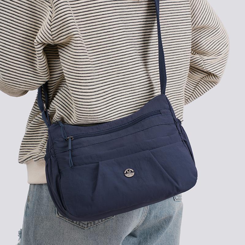 Crossbody Bag Women's Large Capacity Shoulder Bag Lightweight Multi-Layer Middle-Aged Mother Bag