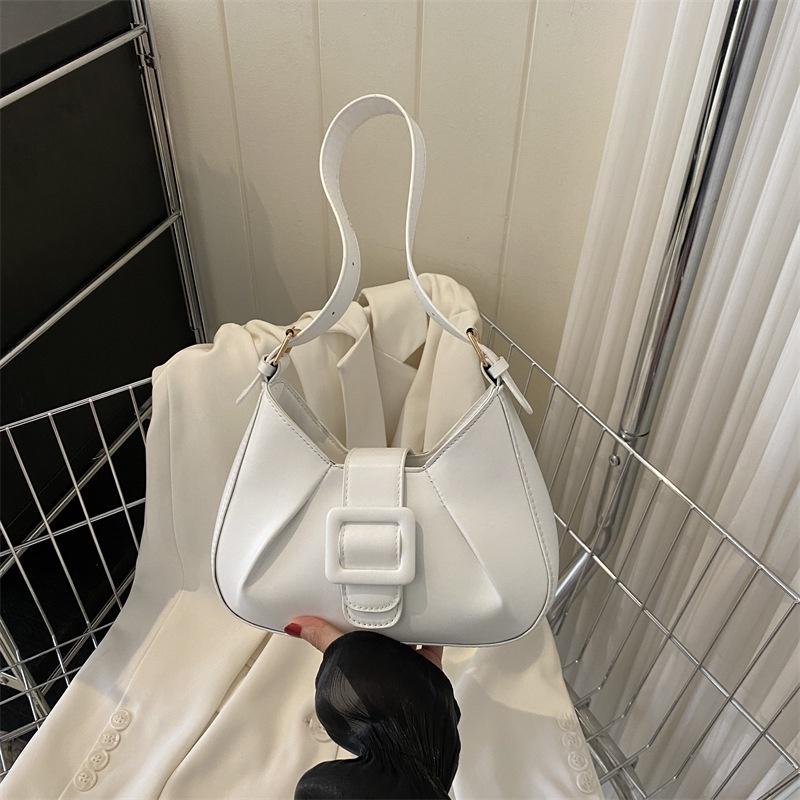 Simple And Chic Women's Shoulder Bag For Autumn Stylish And Versatile Underarm Bag