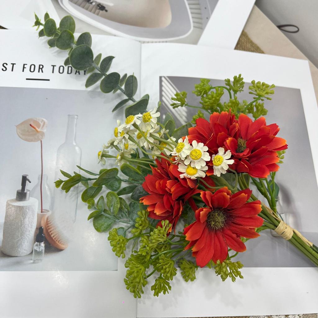 Simulated Daisy Bouquet Bottle Hand Tied Flower Table Bouquet Fake Flowers Bride Holding Flowers Photography Props Silk Flowers