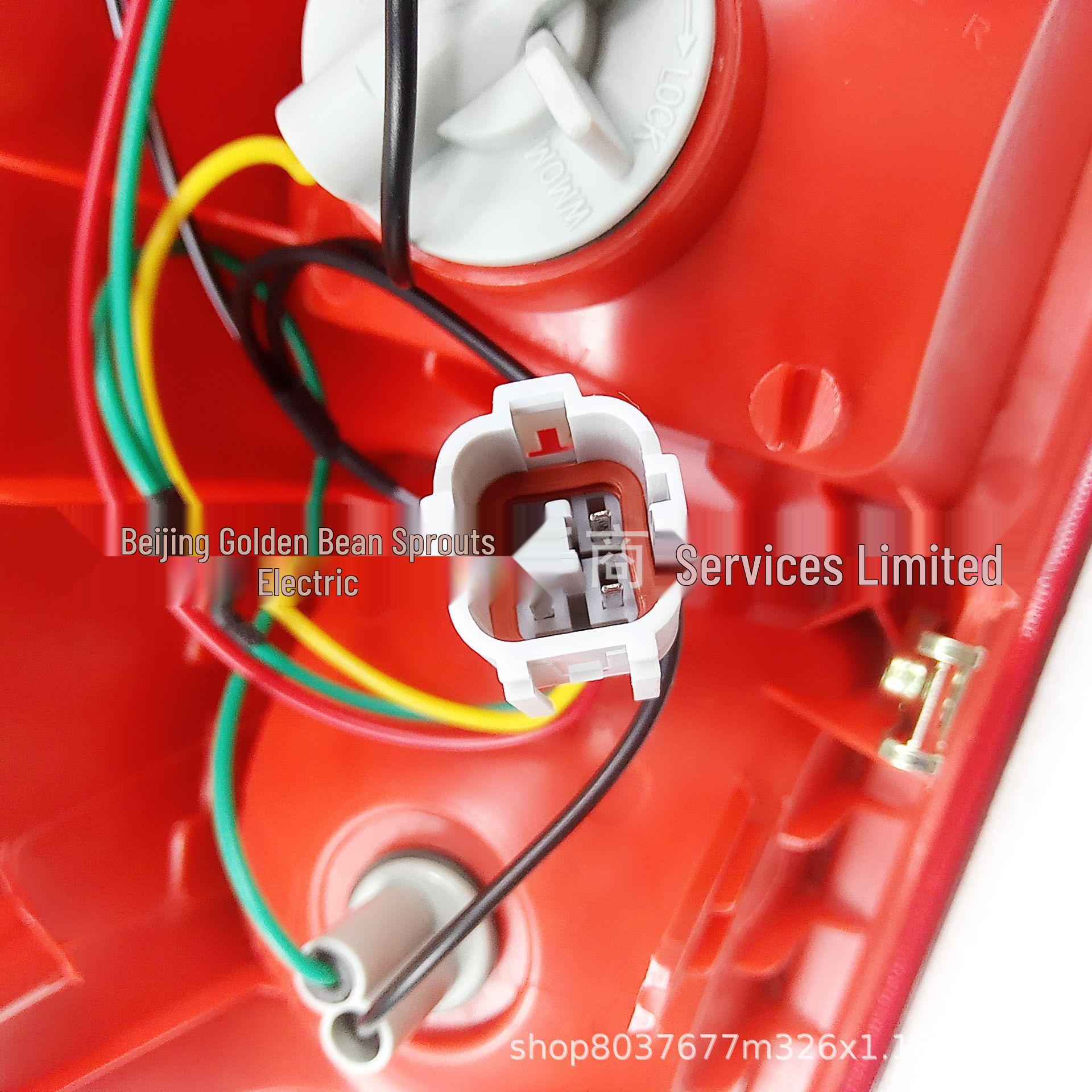 Taillight-R 26550-P2750-PP for Nissan P11 Neutral