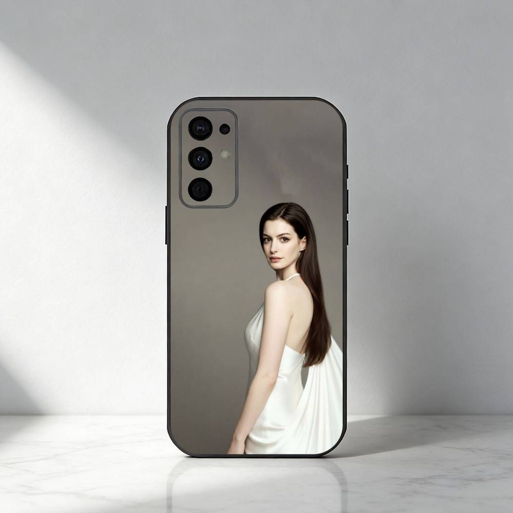 

Actor Anne H-Hathaway-y White Queen Phone Case For Samsung S25,S24,S21,S22,S23,S20,Ultra,S26,Plus,Fe,Note,5G Black Cover Samsung S20fe