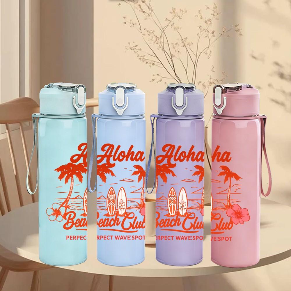 1PC Aloha Palm Beach Retro Text 750ml Color Plastic Sports Water Bottle Leakproof Flip Straw Lid Suitable for Sports Office Home Use