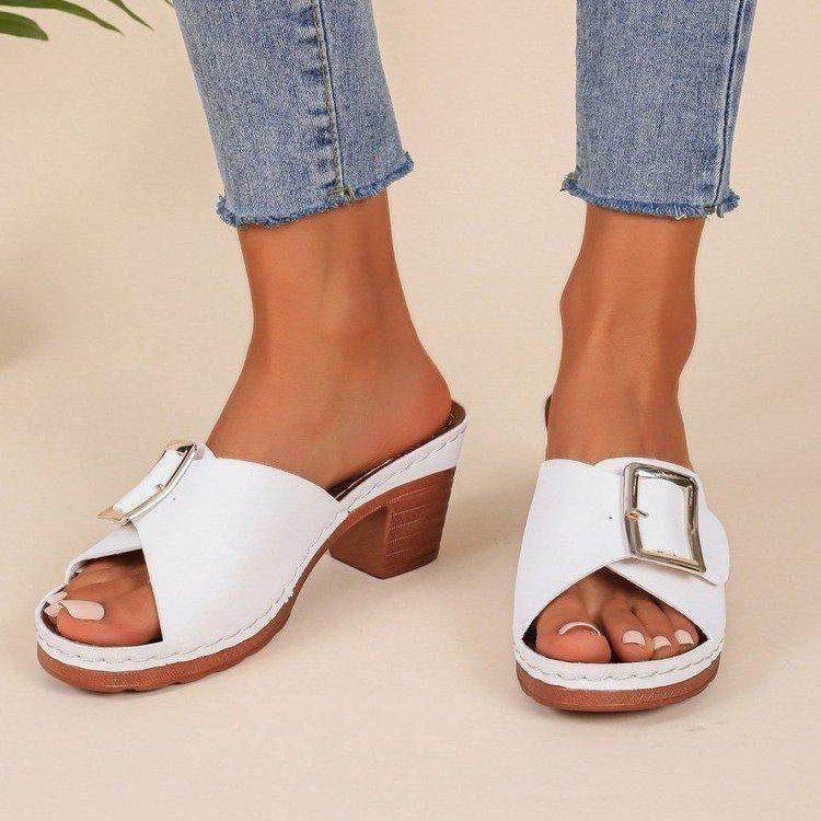 

Large size thick heel slippers women s summer 2025 new TEUM explosion belt buckle light sandals women 43 белый