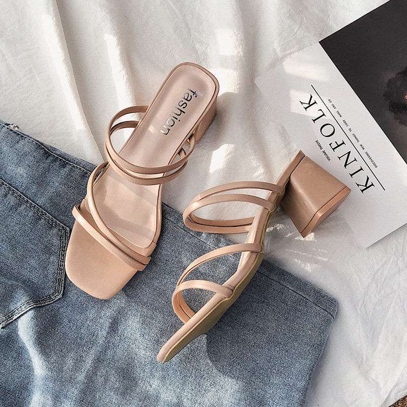 Fairy wind word with sandals summer 2025 new versatile medium heel thick heel high heel half slippers ins tide