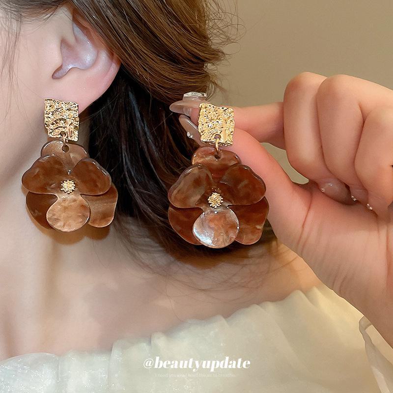 Gümüş İğne Akrilik Çiçek Küpeler - Abartılı Moda, Hafif Lüks ve Zarif Tasarım.