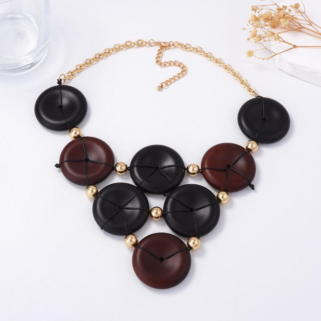European and American Necklaces, Niche Personality Trends, Literary and Artistic Retro, Hand-woven Geometric Round Pendants, Unique Necklaces