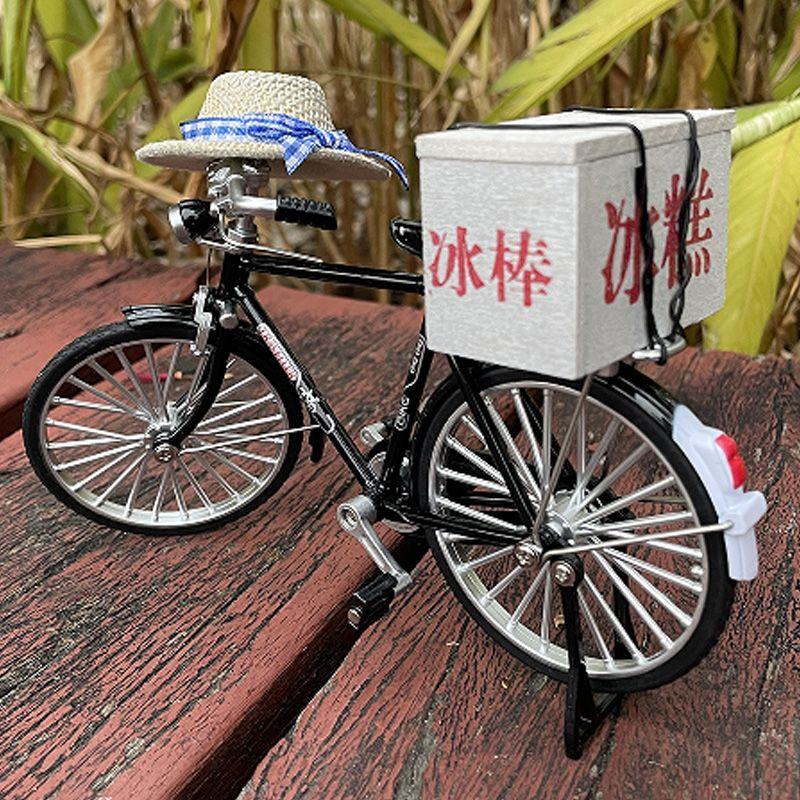 Vintage Bicycle Figurines Creative Miniature Funny Ornaments Art Aesthetic Accessories Interior Home Decorations Holiday Gifts