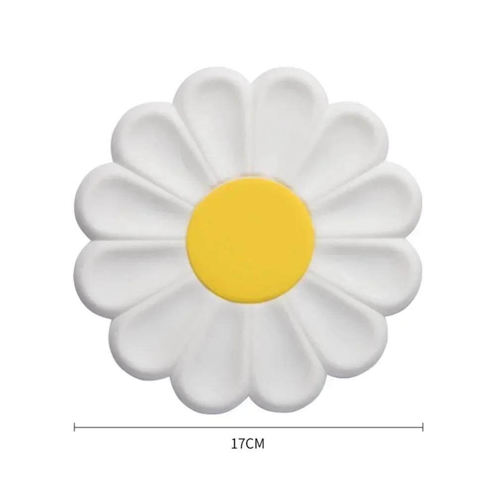 

1Pcs Household Creative Shape Silicone Coaster Colorful Daisy Kitchen Table Heat Resistant Anti-scalding Mat Coaster Table Decor білий