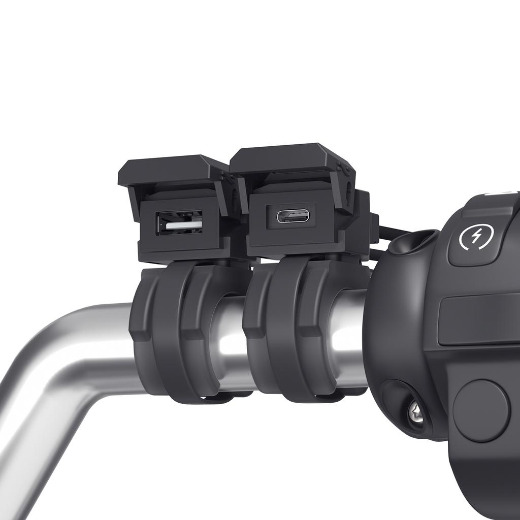 Motorcycle Power Adapter with 30W USB C PD and 18W USB A Ports for ATV Trike, 12V 24V Handlebar Mounted Outlet for