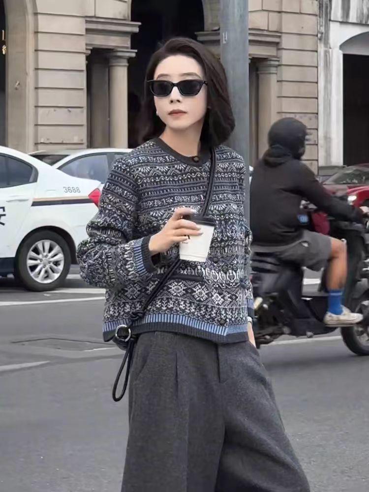 2024 Autumn/Winter Retro Fair Isle Gray Wool Jacquard Cardigan