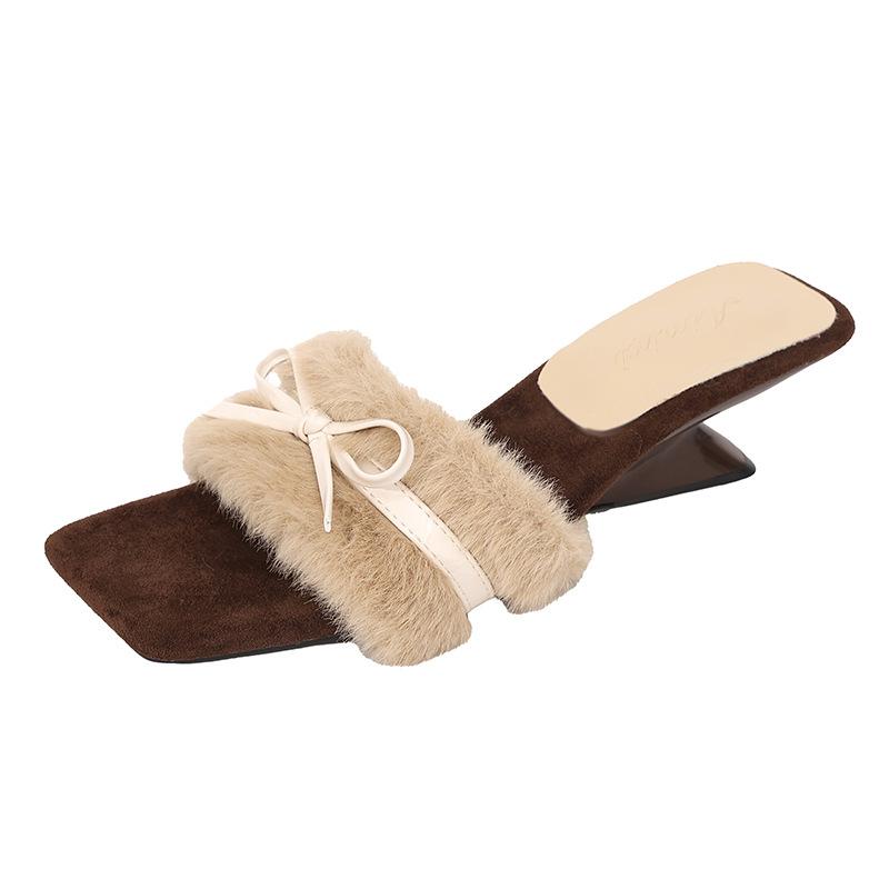 Square Head Temperament Slope Heel One Word Fluffy Slippers Women Wear Autumn Fashion Retro Casual High Heel Muse Slippers Tide