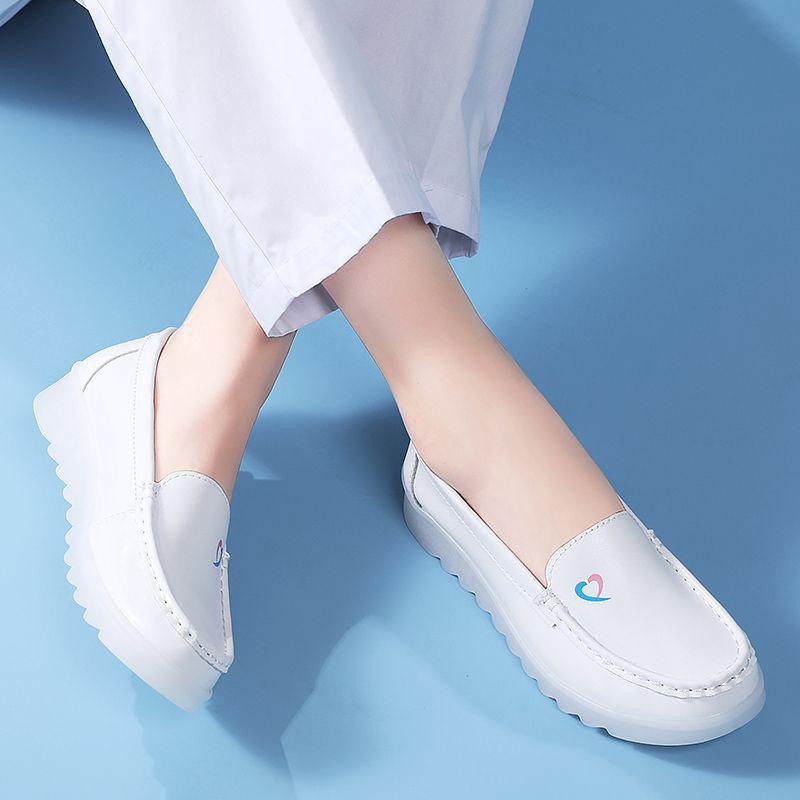 Women's Non-Slip White Nurse Shoes - Breathable, Anti-Odor, Soft Sole for Comfort, Flat Heel, Ideal for Medical Care and All-Day Wear