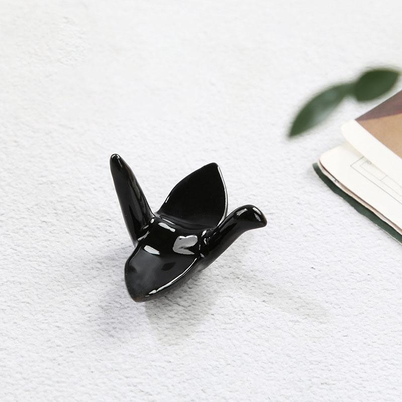 1pc Japanese-style Creative Butterfly Chopstick Rack Ceramic Craft Kitchen Decorated Tableware Spoon Chopstick Rest Shelf