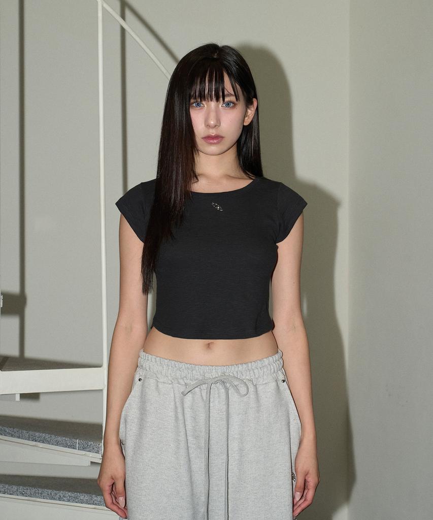 Chelikwili Smooth Tee - Black