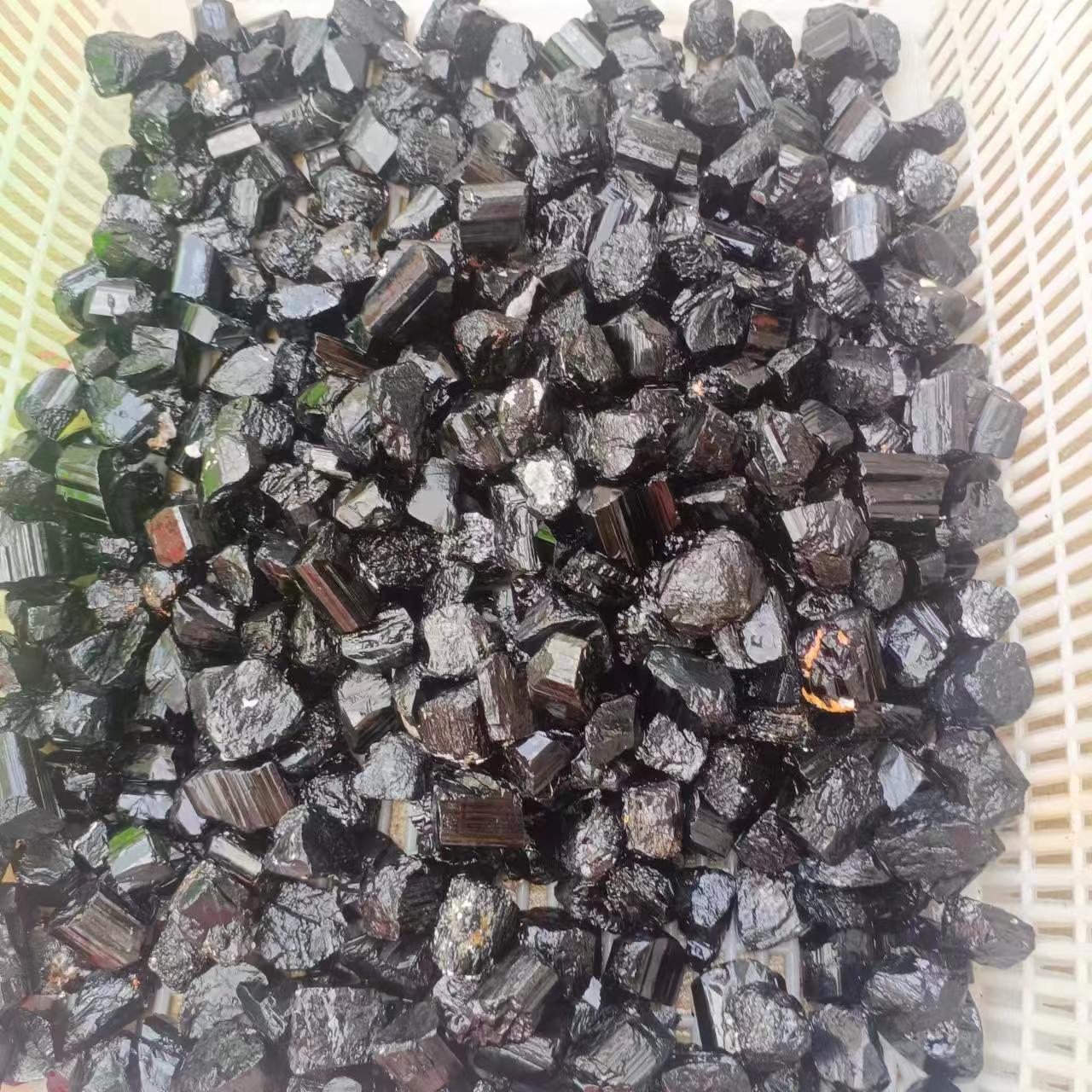 

Natural Crystal Quartz Minerals Specimen Amethyst Rose Quartz Irregular Mixed Rough Rock Stone Reiki Healing Home Decoration 50g