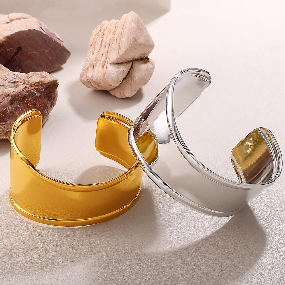 C-Shaped European and American High-End Minimalist Wide-Face Bracelet with Unique Design