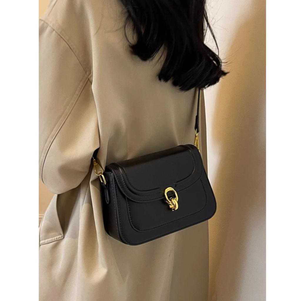 Autumn and winter niche foreign style women's bag 2025 new versatile retro small square bag high-end commuter bag women's messenger bag