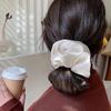 Elastisches Seidenähnliches Haargummi für Damen Haarringe Elegante geraffte seidenähnliche Scrunchies Übergroßes Haarband Haargummi