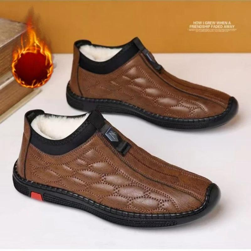 Autumn and winter new fleece men's leather shoes warm fashion trendy with outdoor casual slip-on cotton shoes loafers men