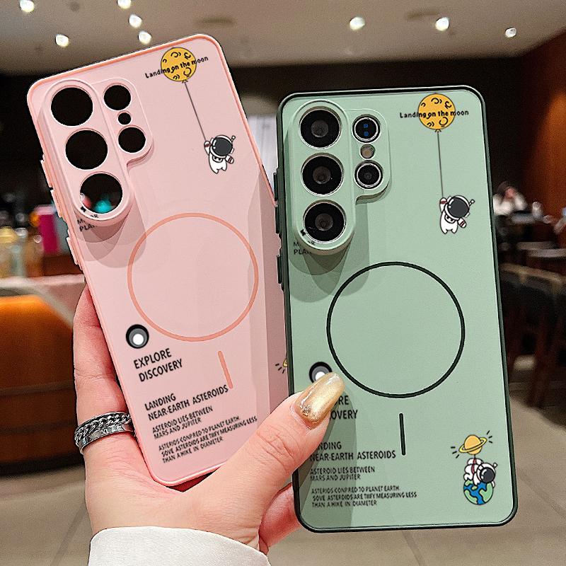 Kleiner Astronaut Magnetische Handyhülle Für Samsung Galaxy S2 S26 Ultra Edge S24 S23 FE A17 A6 A37 A16 A A1 A36 A Hartschalenhülle
