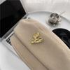 Love gold badge beret suitable for men and women in all seasons,Korean version woolen painter hat,Japanese style progressive hat