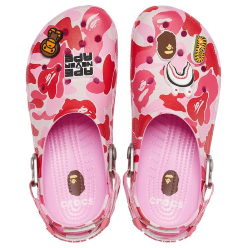A BATHING APE x Crocs Classic clog camouflage print comfortable and versatile hole shoes unisex pink