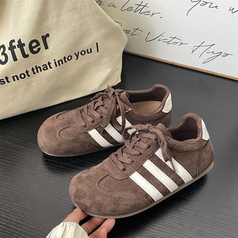 

Women s shoes autumn new versatile flat-bottomed casual sports shoes non-slip 40 коричневый