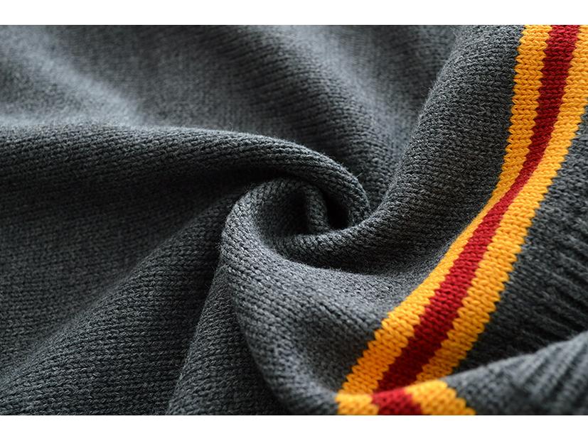 Unisex Gryffindor V-neck Sweater - Harry Potter Performance