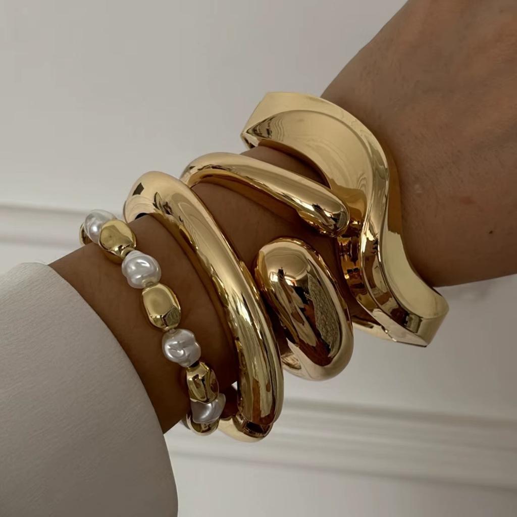 Exaggerated Punk Style Gold Color Metal Bangles for Women Irregular Geometric Wide Chunky Cuff Wrist Bracelet Hip Hop Jewelry