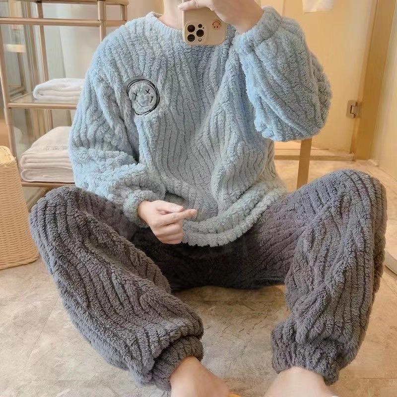 Men's Thick Coral Fleece Round Neck Pajama Set - Flannel, Autumn/Winter, Youth, Large Sizes, Fashionable Homewear
